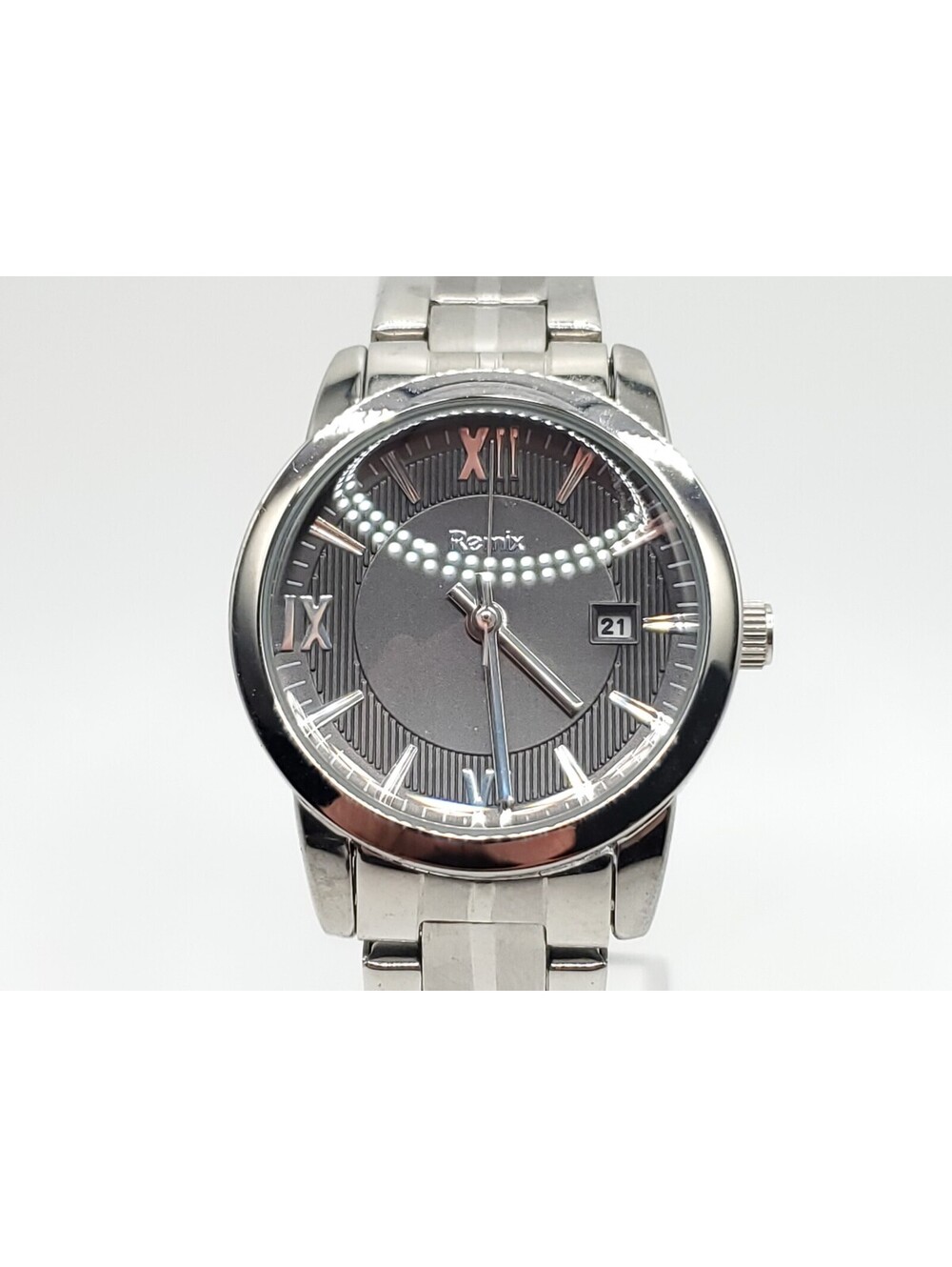 Remix PDS 15 Years Of Service Quartz Womens Watch New Battery Silver Tone 28mm